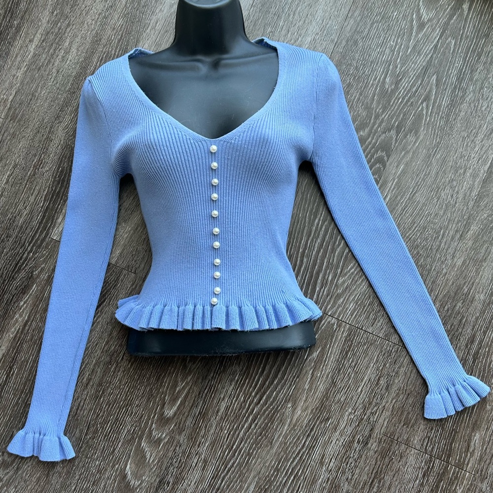Forever 21 Periwinkle Blue Ribbed Sweater with Pearl Buttons